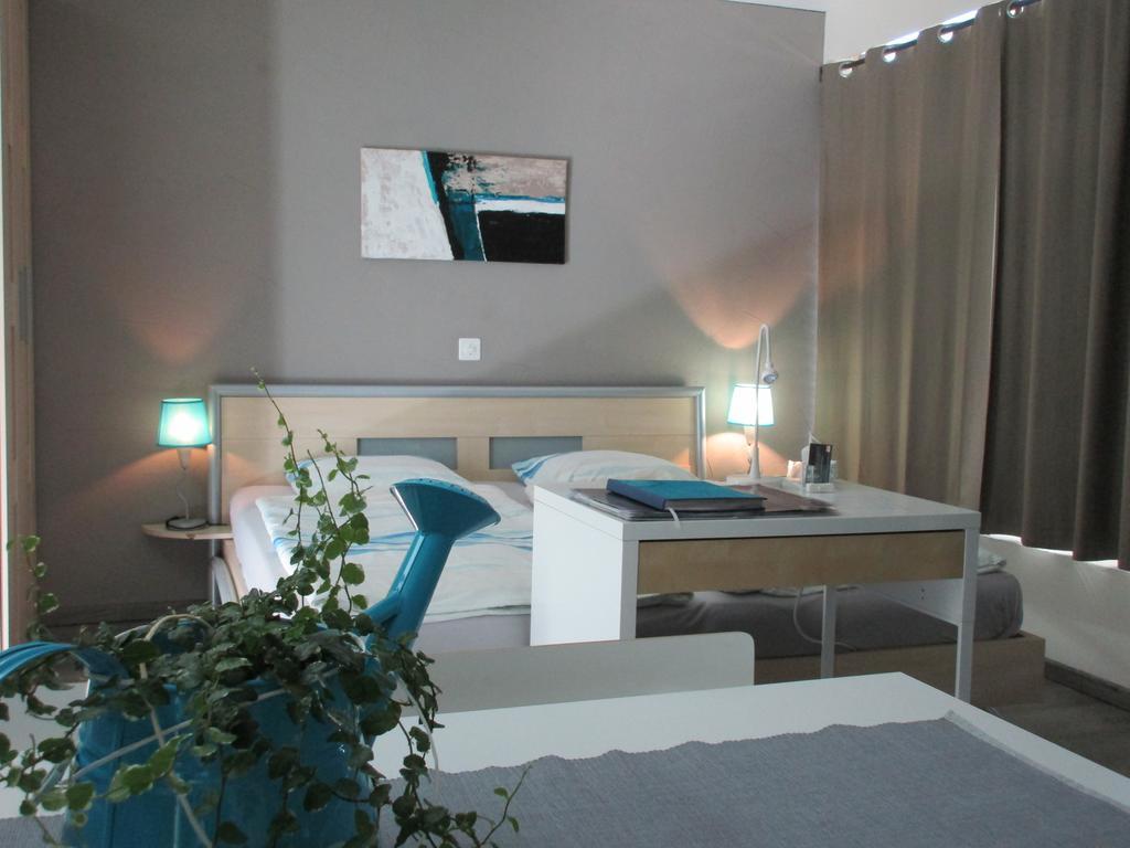 Bnb Pavillon Paisible Orsonnens Rom bilde